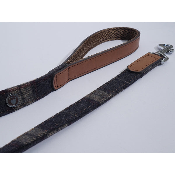 Close up of Luxury Leather Tweed Check Lead